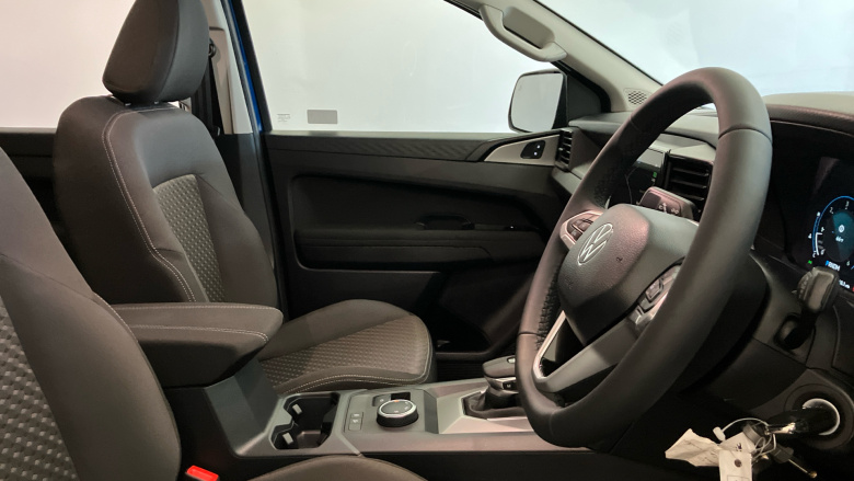 Volkswagen Amarok Diesel D/Cab Pick Up Life 2.0 TDI 205 4MOTION Auto